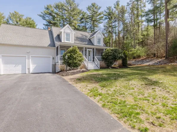 2 Heritage Dr, Berkley, MA 02779