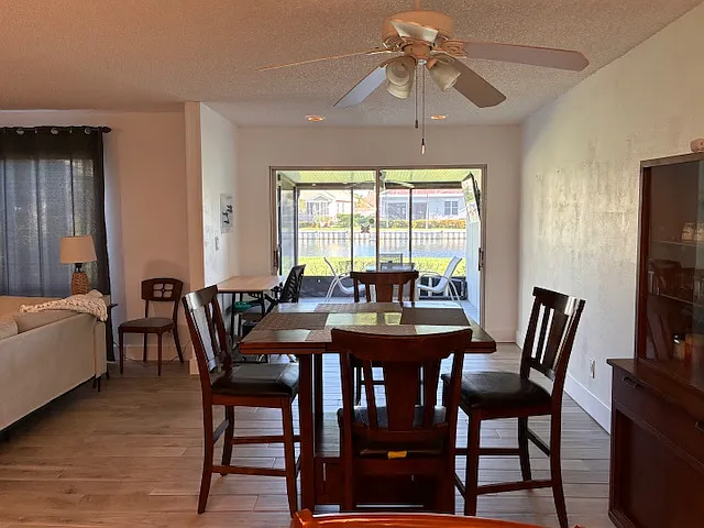 4283 Island Cir #4 — Photo 6
