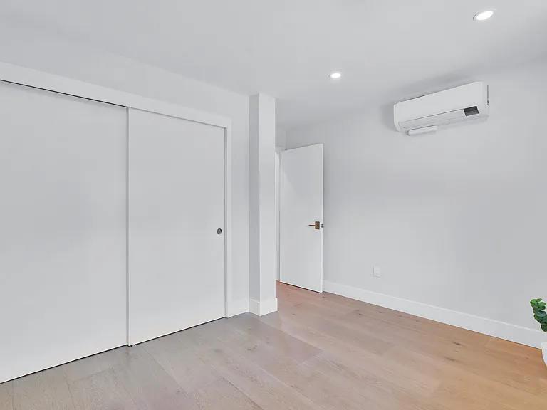 1022 Grant St #F — Photo 17