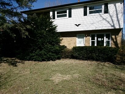 1st image of 1709 Iris Ave