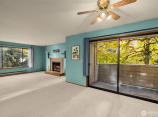 9512 1st Ave NE APT 301, Seattle, WA 98115