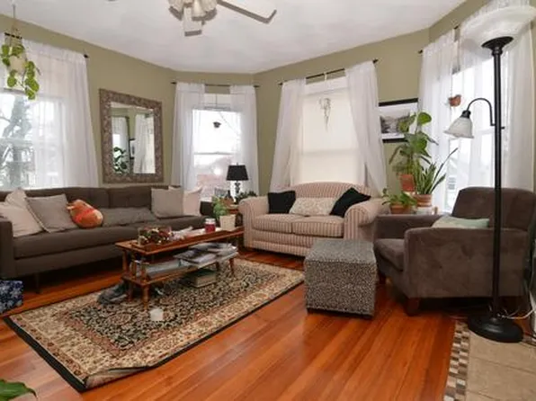 33 Thatcher St #A, Medford, MA 02155