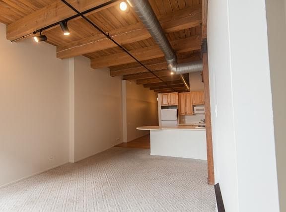 4th image of 728 W Jackson Blvd APT 218