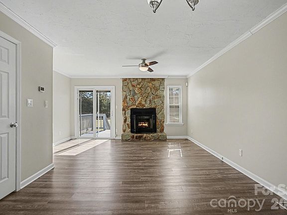 4th image of 8221 Circle Tree Ln
