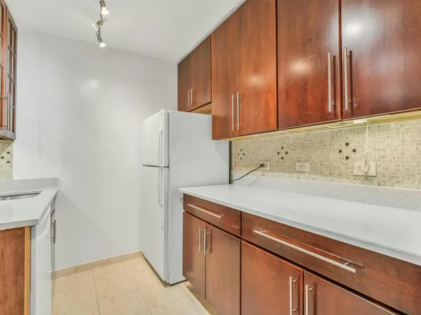 7004 Blvd East image 5 of 34