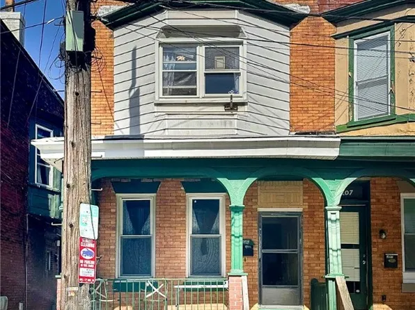 3205 Joe Hammer Sq, Pittsburgh, PA 15213