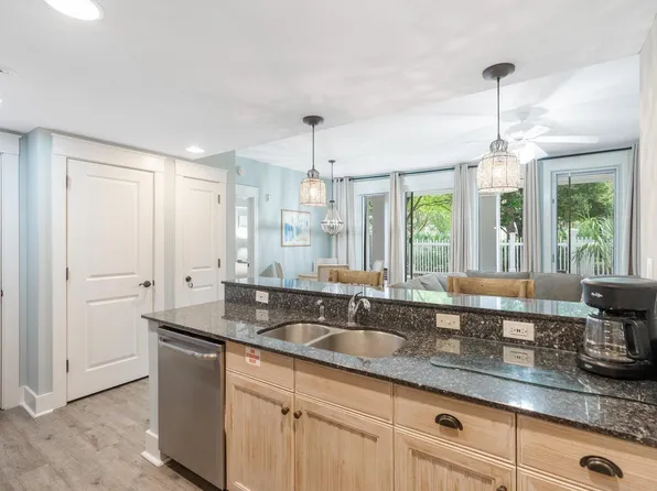 9200 Baytowne Wharf Blvd Unit 341, Miramar Beach, FL 32550