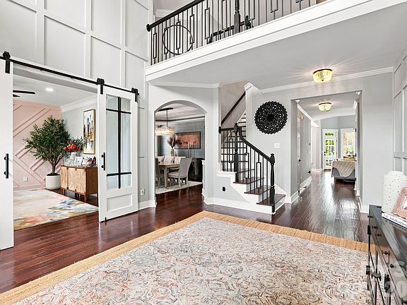 3rd image of 17021 Laurelmont Ct