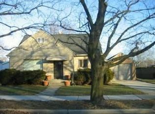 705 S 32nd St, Manitowoc, WI 54220