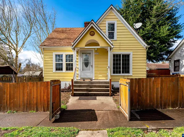465 20th St SE, Salem, OR 97301