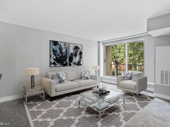 800 4th St SW APT S124, Washington, DC 20024