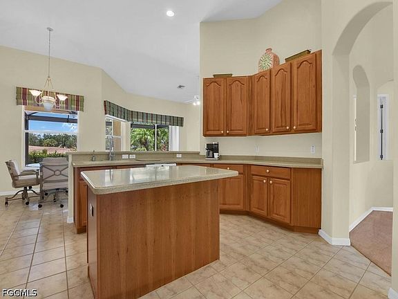 4th image of 15420 Greenock Ln
