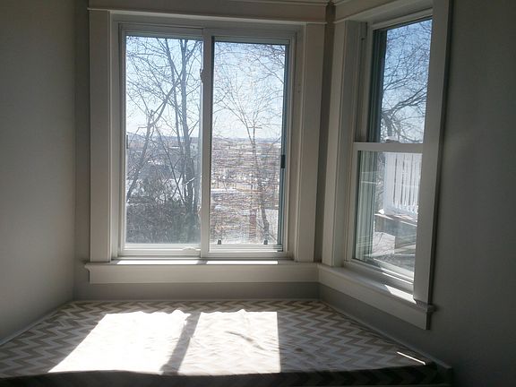 Window seat in dining room