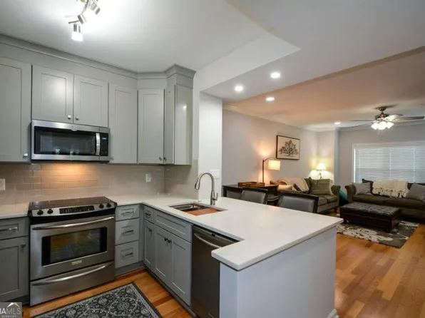 1411 River Green Dr NW, Atlanta, GA 30327