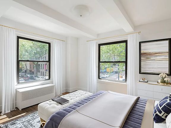 5th image of 135 E 74th St APT 2B