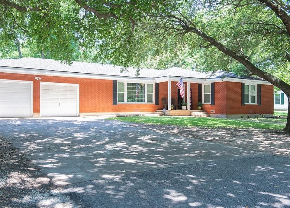 1st image of 309 W Billington Dr