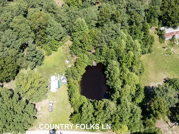 135 Country Folks Ln, Holly Springs, NC 27540