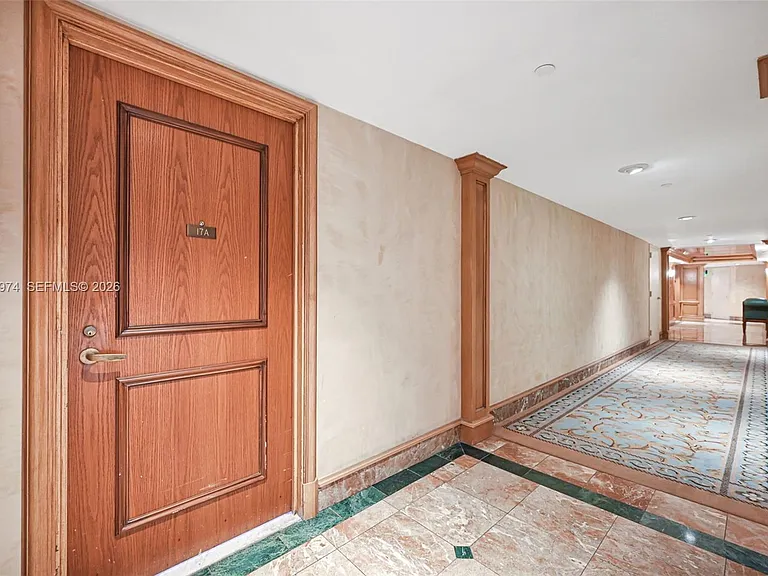 19707 Turnberry Way #17A — Photo 50