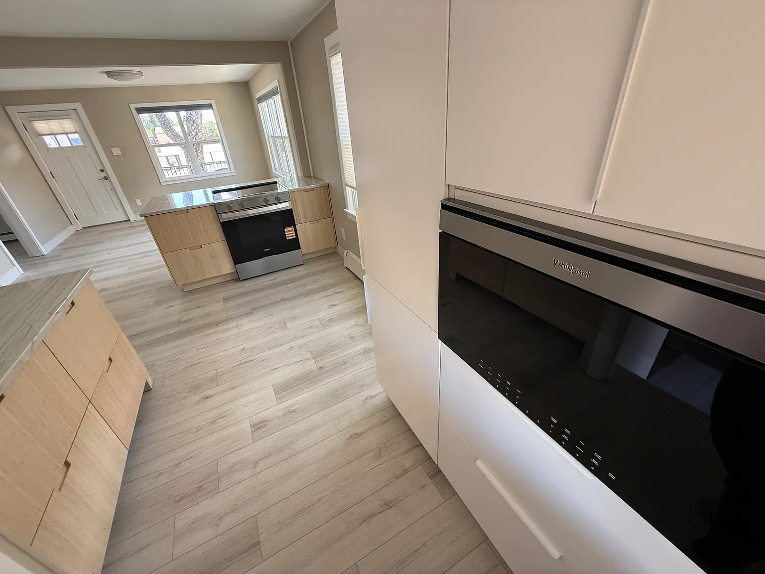 2 bed, 1400 sqft, $2,400 — Photo 4