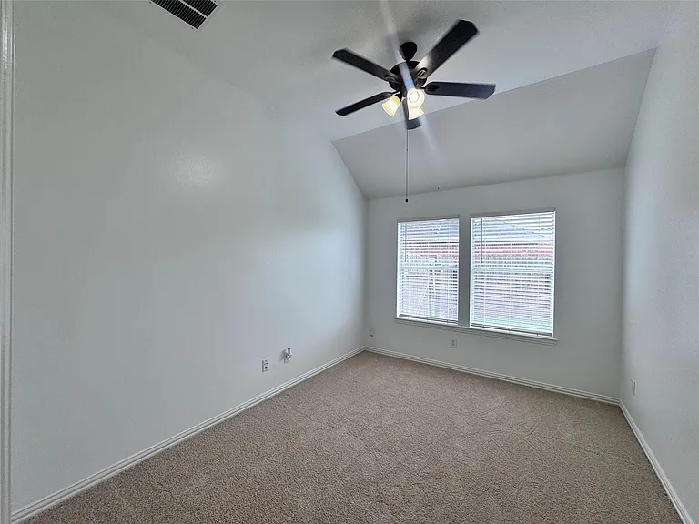 7502 Quiet Trace Ln — Photo 18