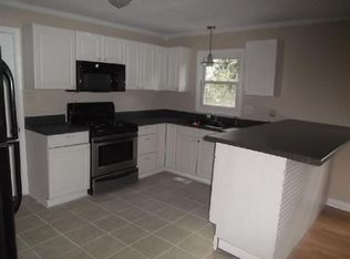 619 Winchester Rd, Jacksonville, NC 28546