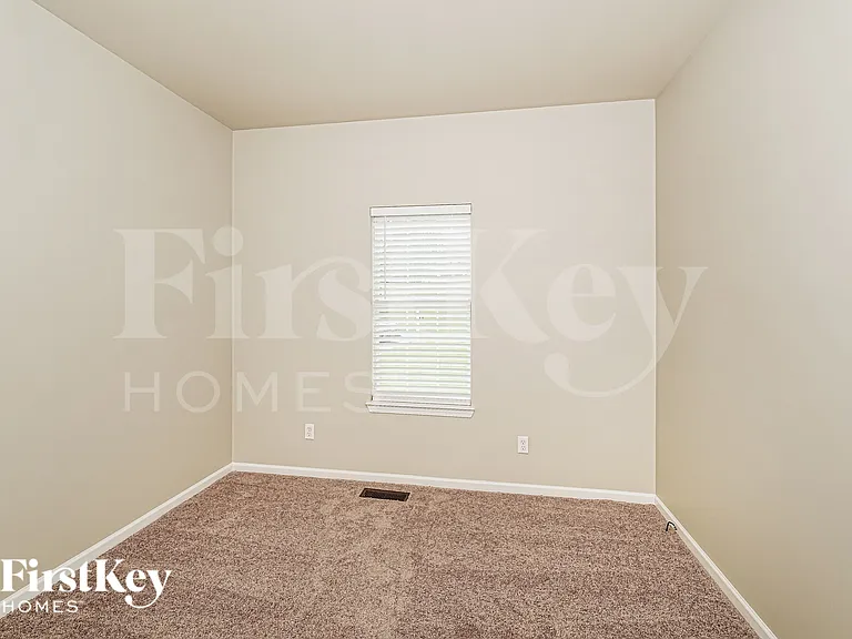 120 Pine Springs Rd — Photo 14