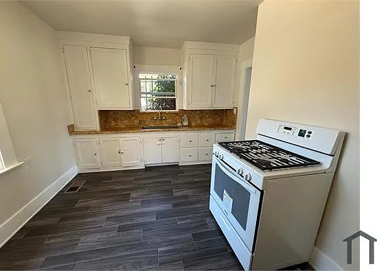 739 Alabama St — Photo 19