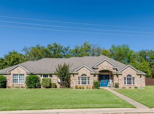 209 Juanita Ave, Wills Point, TX 75169