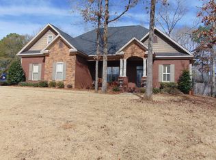 582 Hickory Pl, Wetumpka, AL 36093