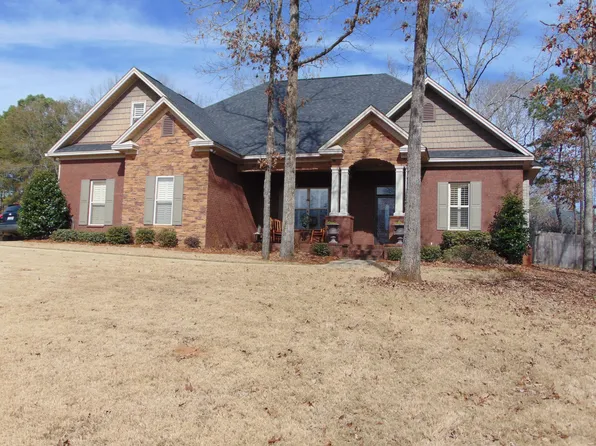 582 Hickory Pl, Wetumpka, AL 36093