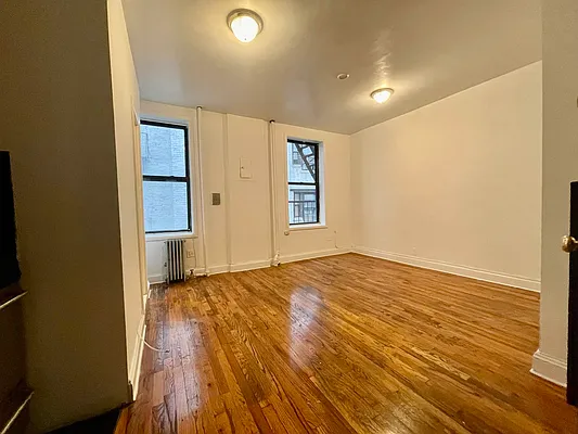 Rented by J PRESTON AND ASSOCIATES INC | media 2