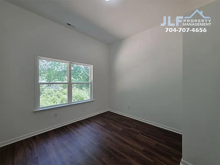 595 Foxwood Dr — Photo 21