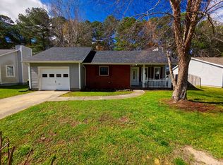 1035 Spring Villa Dr, Jacksonville, NC 28540