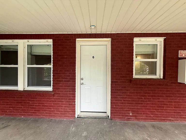 5107 Jacksboro Pike #6 — Photo 13
