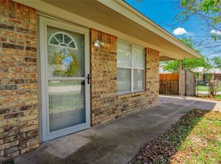 1000 N Miller St, Decatur, TX 76234