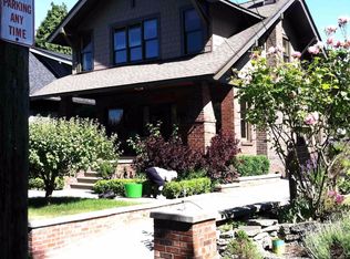 1300 NE 68th St, Seattle, WA 98115