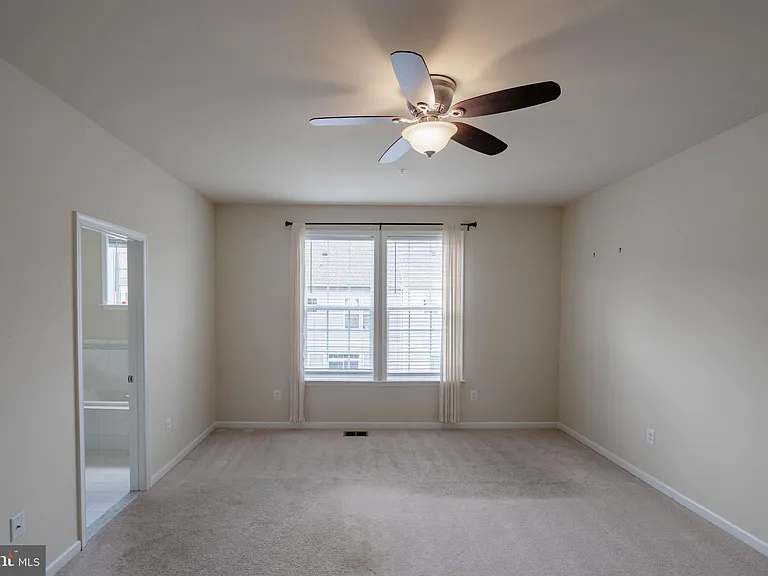 5004 Forest Pines Dr — Photo 35