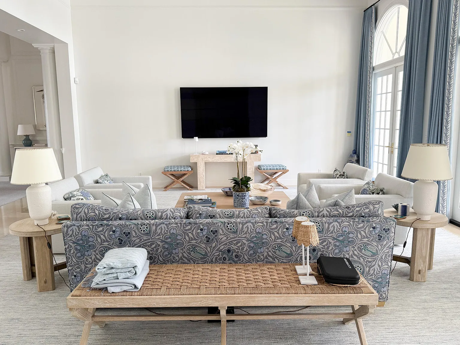 5 bed, 8.0 bath, 7231 sqft, $80,000 — Photo 4