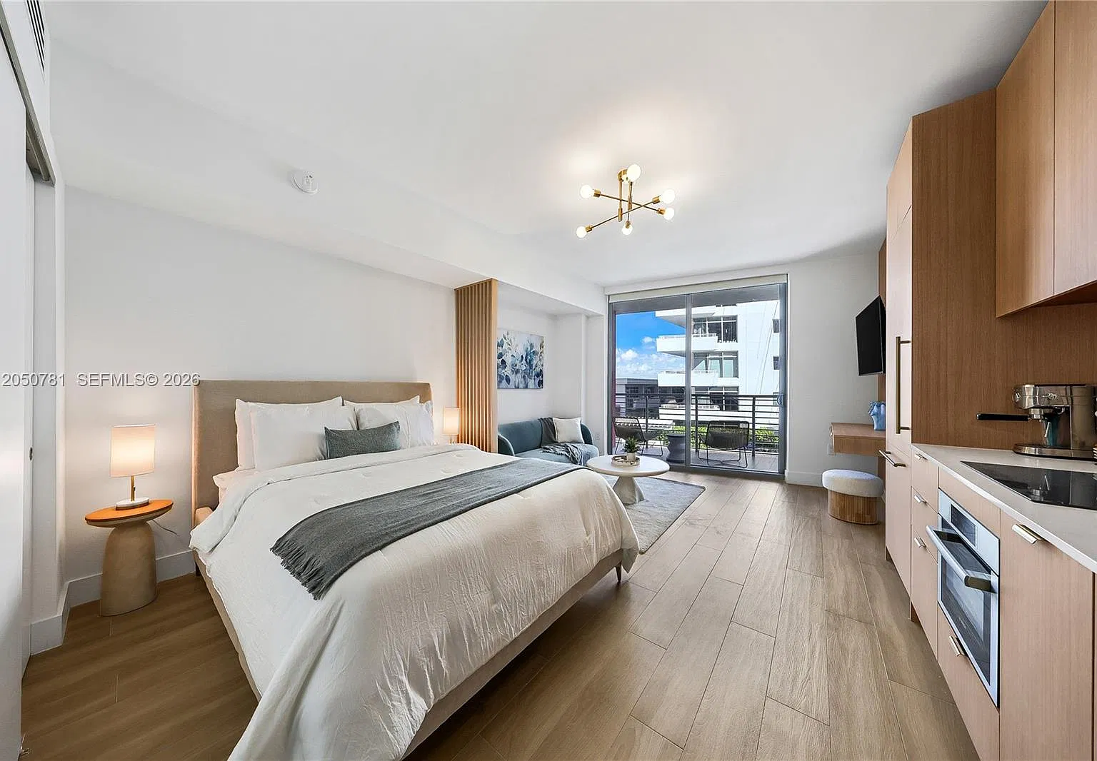 Studio, 1.0 bath, 462 sqft, $3,200 — Photo 3