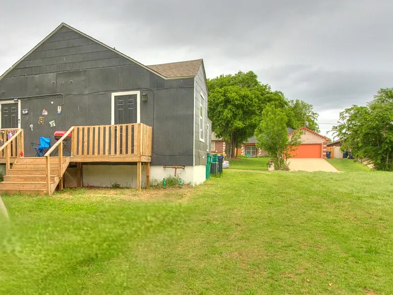 1330 NE 7th St #LS — Photo 17