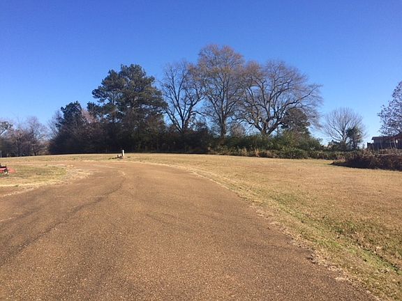 2nd image of Bradford Drive