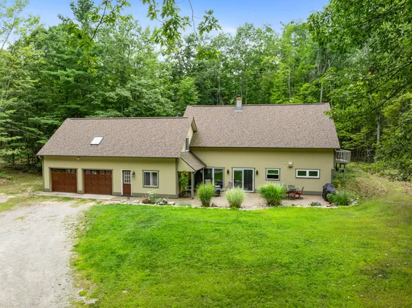 522 E Indian Woods Trl, Indian River, MI 49749