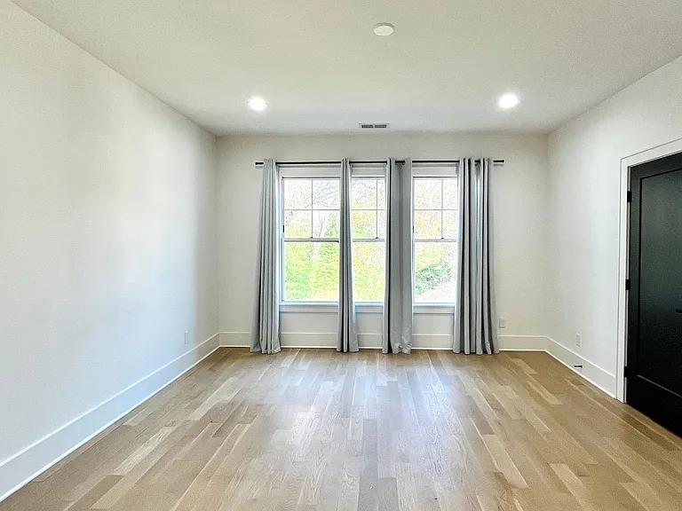 610 West Blvd — Photo 5