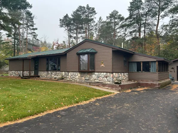 548 N Bond St, Eagle River, WI 54521