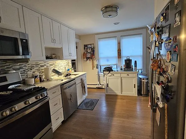 33 Colonial Rd APT 10, Stamford, CT 06906