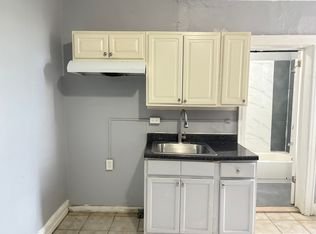 296 Wainwright St APT B3, Newark, NJ 07112