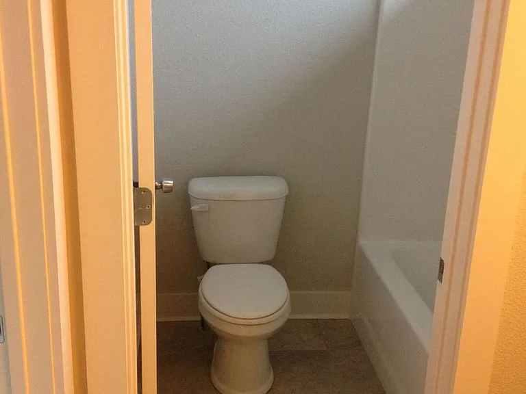 2748 & 2750 W Wildwood Dr — Photo 17
