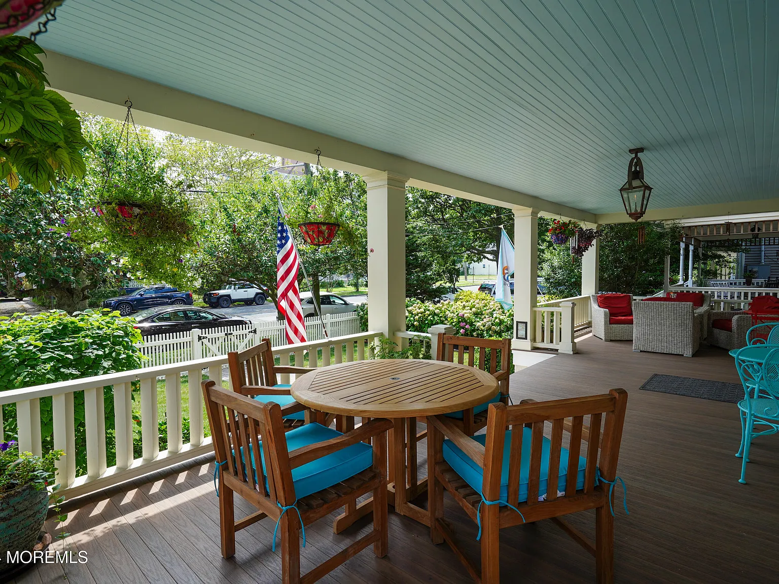 5 bed, 3.5 bath, 4433 sqft, $32,000 — Photo 4