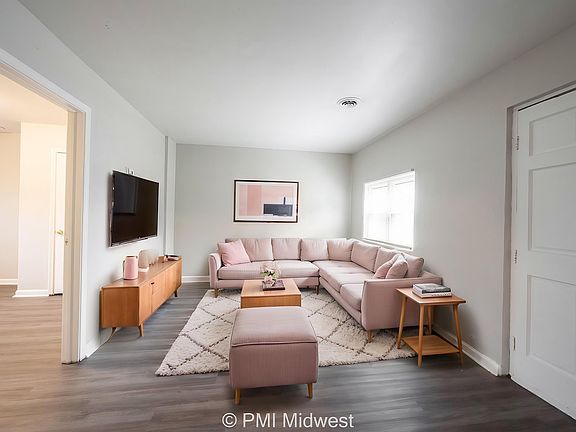 4th image of 522-524 W 23rd St