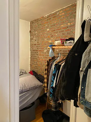 Rented by Delmark Realty LLC | media 49